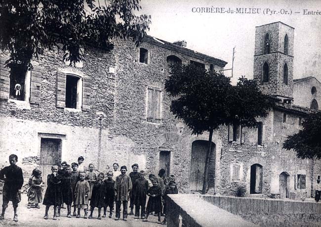 Prés de l'église