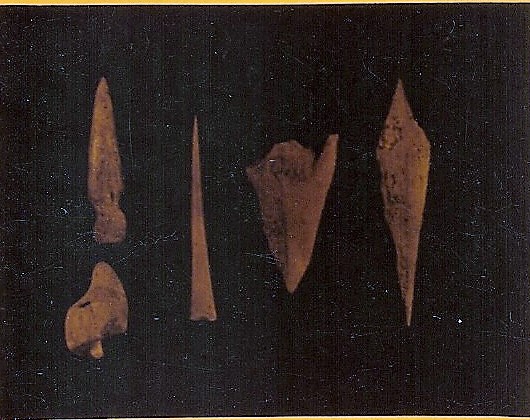 Outillages en os Néolithique moyen (-4000 -3000 ans)
