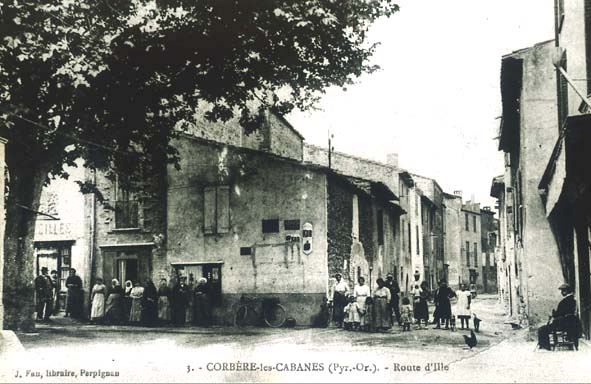 La place et la rue principale