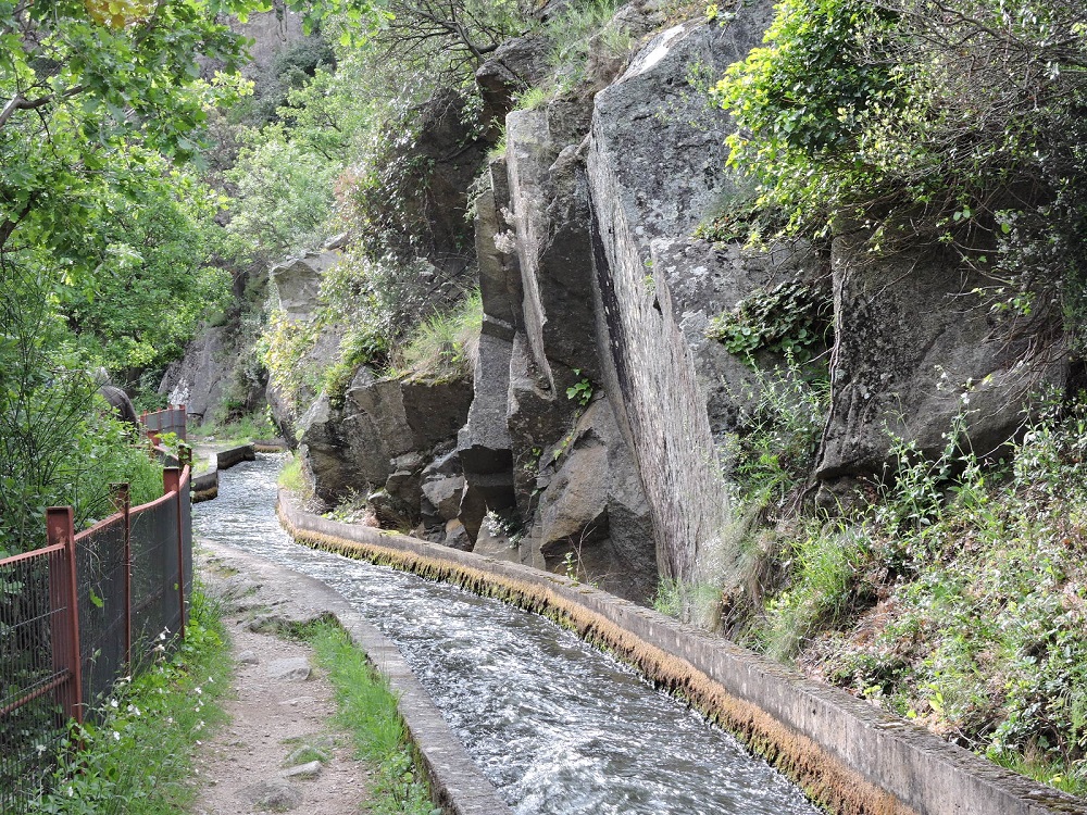 Dans les gorges de La Guillère. Tracé après les crues de 1725