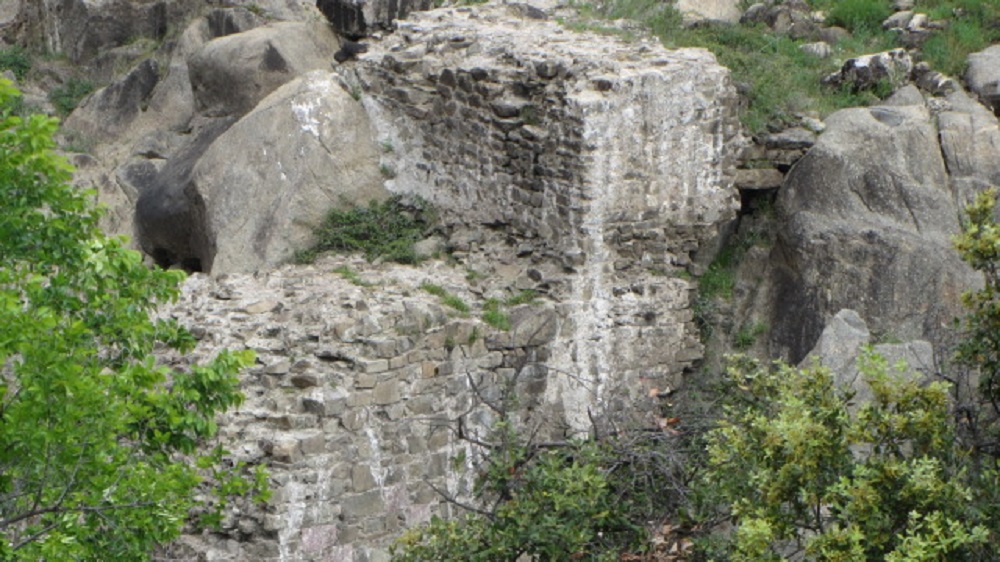 Ruines d'une culée du Pont-aqueduc  Sant Pere