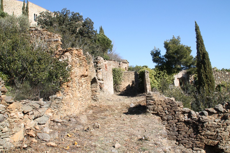 Dans une rue du vieux village