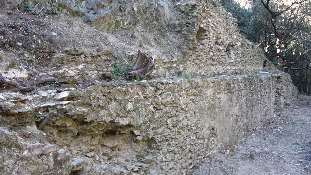 Aspect de la corniche le long du pignon